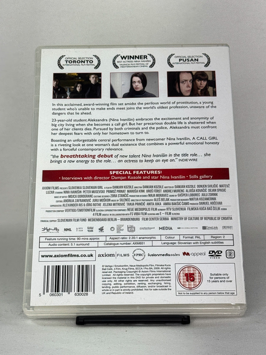 DVD-bakside til filmen A Call Girl
Baksiden viser info, spesifikasjoner og eventuell ekstratekst – produktbilde fra nettbutikken Brukbar Film