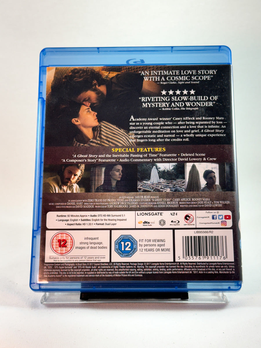 Bakside av cover til A Ghost Story, bruktfilm hos nettbutikken Brukbar Film