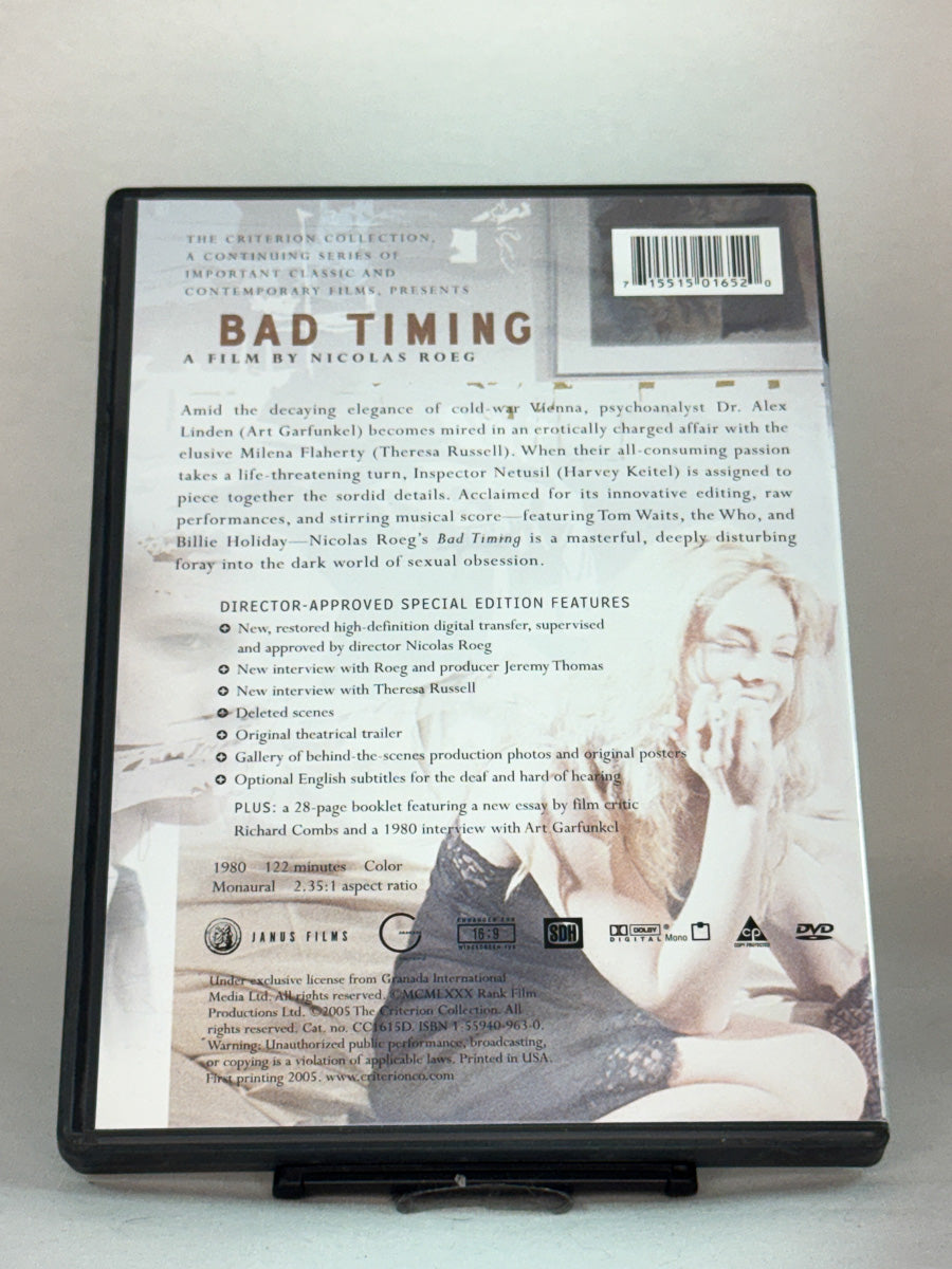 Bakside av DVD-cover til Bad Timing, bruktfilm hos nettbutikken Brukbar Film