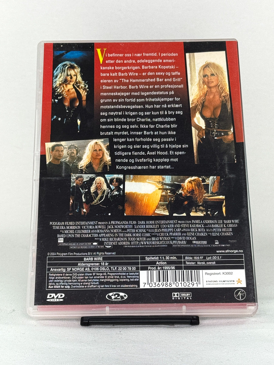 DVD-cover-bakside til filmen Barb Wire – Brukt DVD fra nettbutikken Brukbar Film