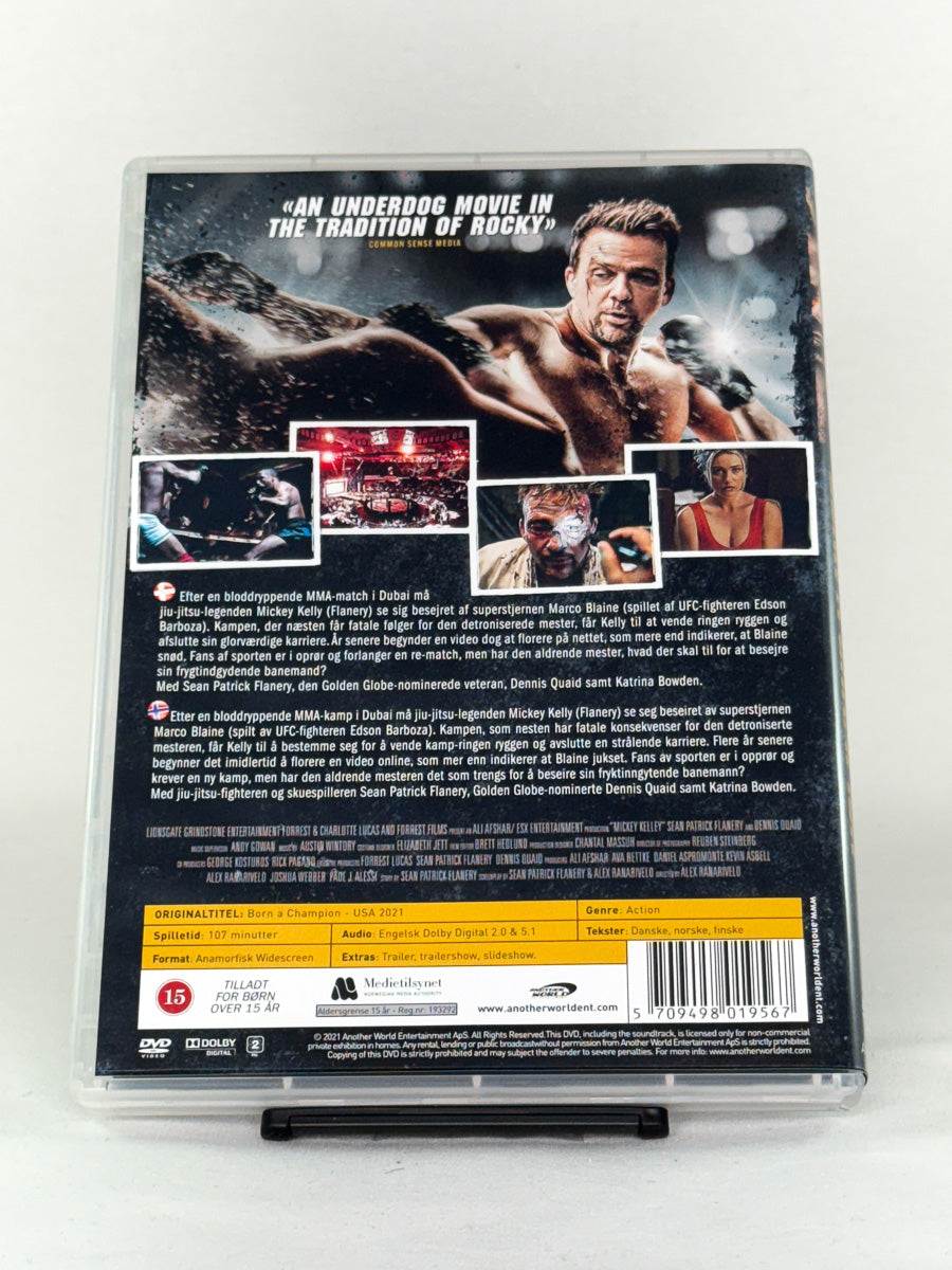 Bakside av Born a Champion – intens MMA-film om ære, tap og styrke, brukt DVD-utgave fra Brukbar Film.