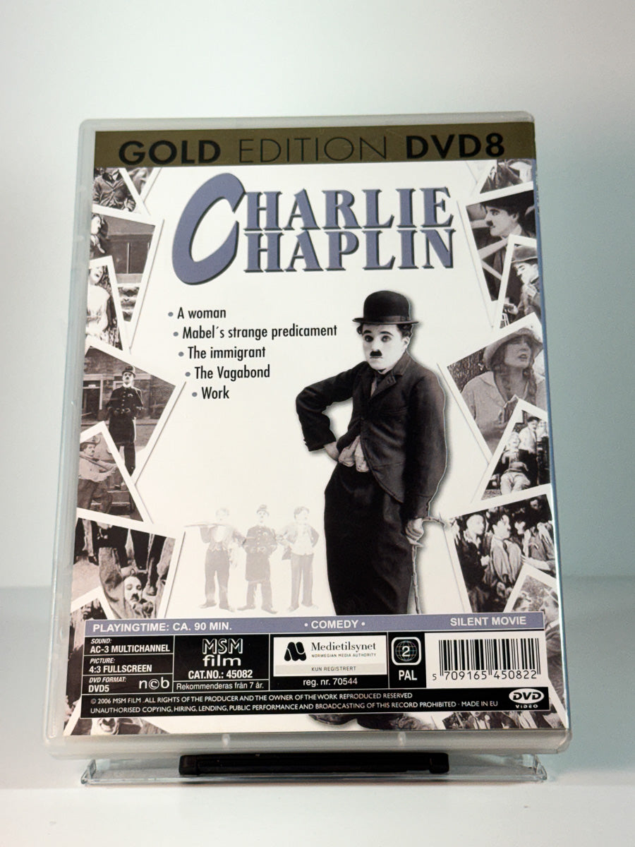 Bakside av cover til Charlie Chaplin Gold Edition DVD8, bruktfilm hos nettbutikken Brukbar Film