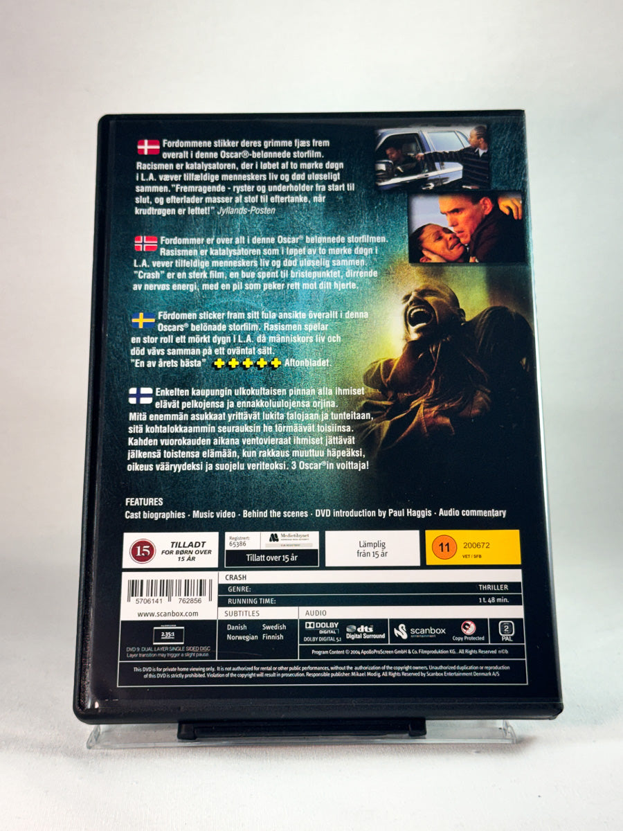 Bakside av cover til Crash, bruktfilm hos nettbutikken Brukbar Film