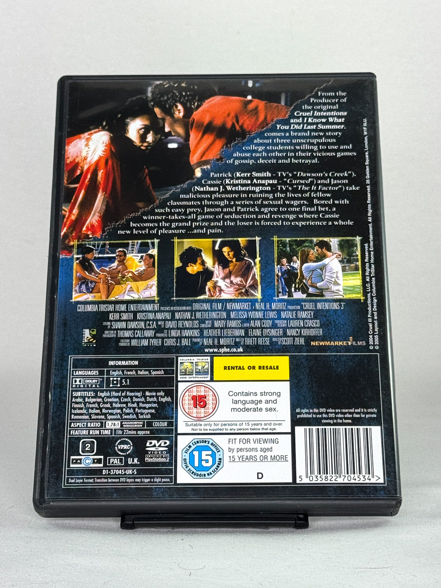 DVD-bakside til filmen Cruel Intentions 3
Baksiden viser info, spesifikasjoner og eventuell ekstratekst – produktbilde fra nettbutikken Brukbar Film