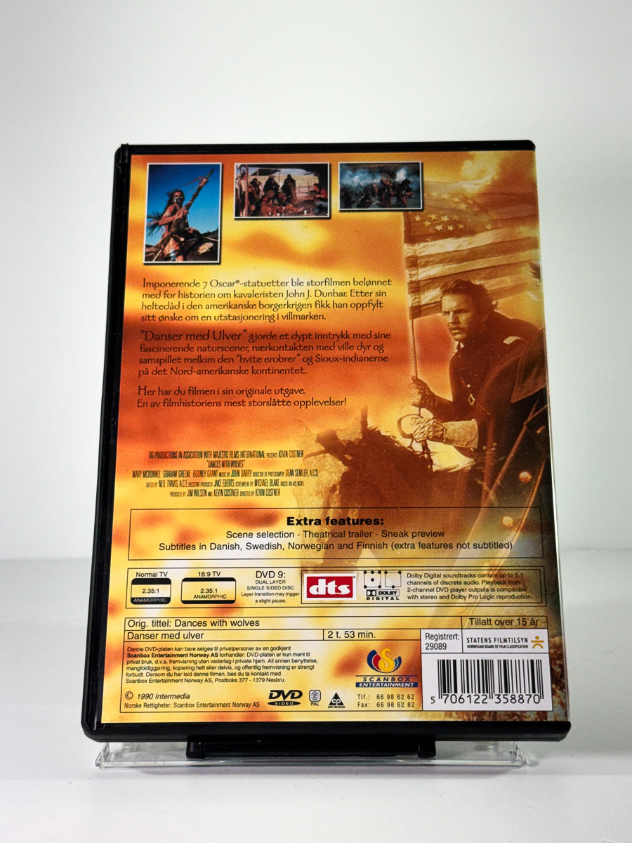 Bakside av cover til danser med ulver, brukt original DVD hos Brukbar Film