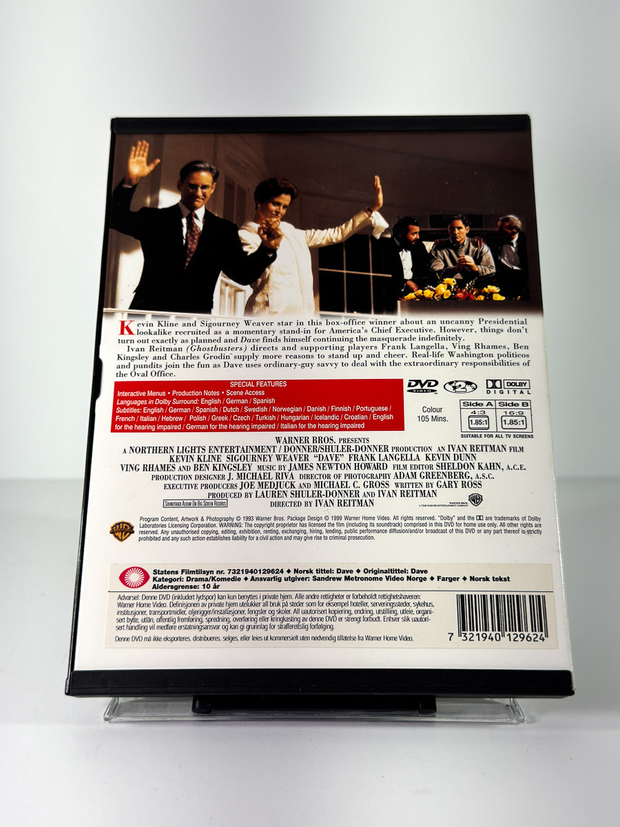 Bakside av cover til Dave på DVD