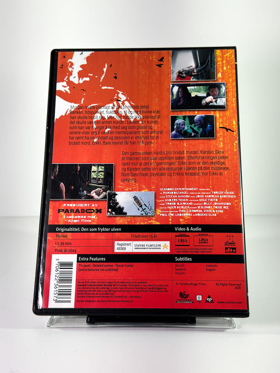 Bakside av cover til Den som Frykter Ulven på DVD