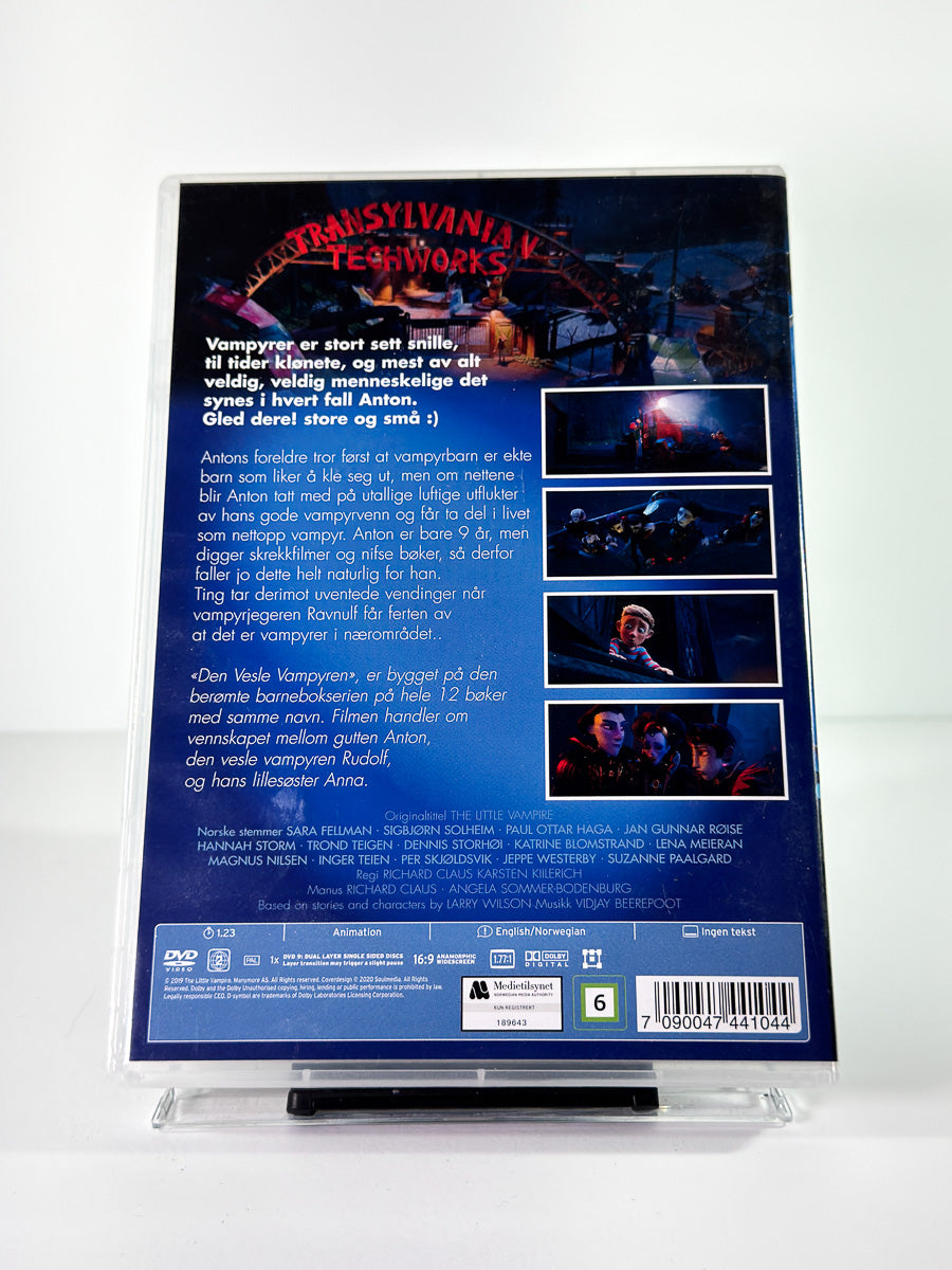 Bakside av cover til Den Vesle Vampyren, brukt original DVD hos Brukbar Film