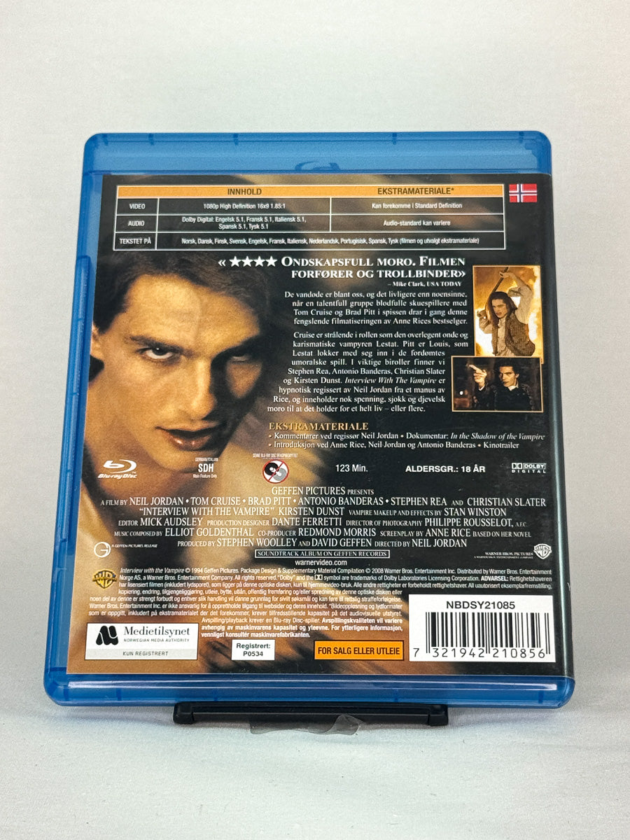 Bakside av Blu-ray-cover til En vampyrs bekjennelser – brukt originalfilm basert på Anne Rices roman, tilgjengelig hos Brukbar Film