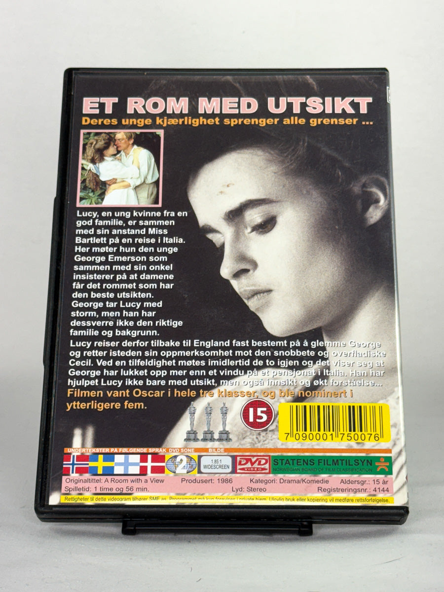 Bakside av Et rom med utsikt – Oscar-belønnet klassiker basert på E.M. Forsters roman, brukt DVD fra Brukbar Film.