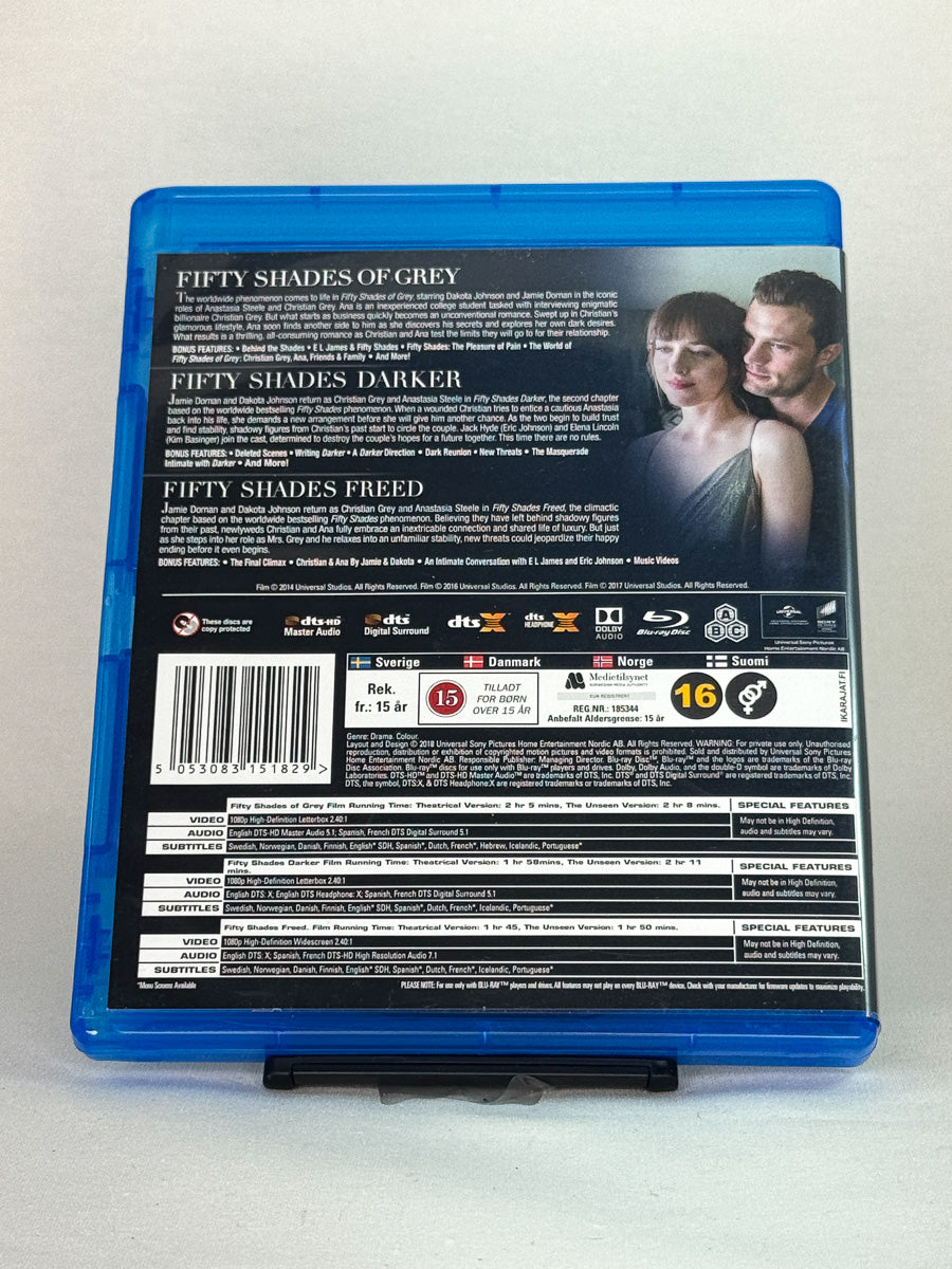 Bakside av Blu-ray-cover til Fifty Shades Collection – brukt originalutgave med erotisk drama, tilgjengelig hos Brukbar Film