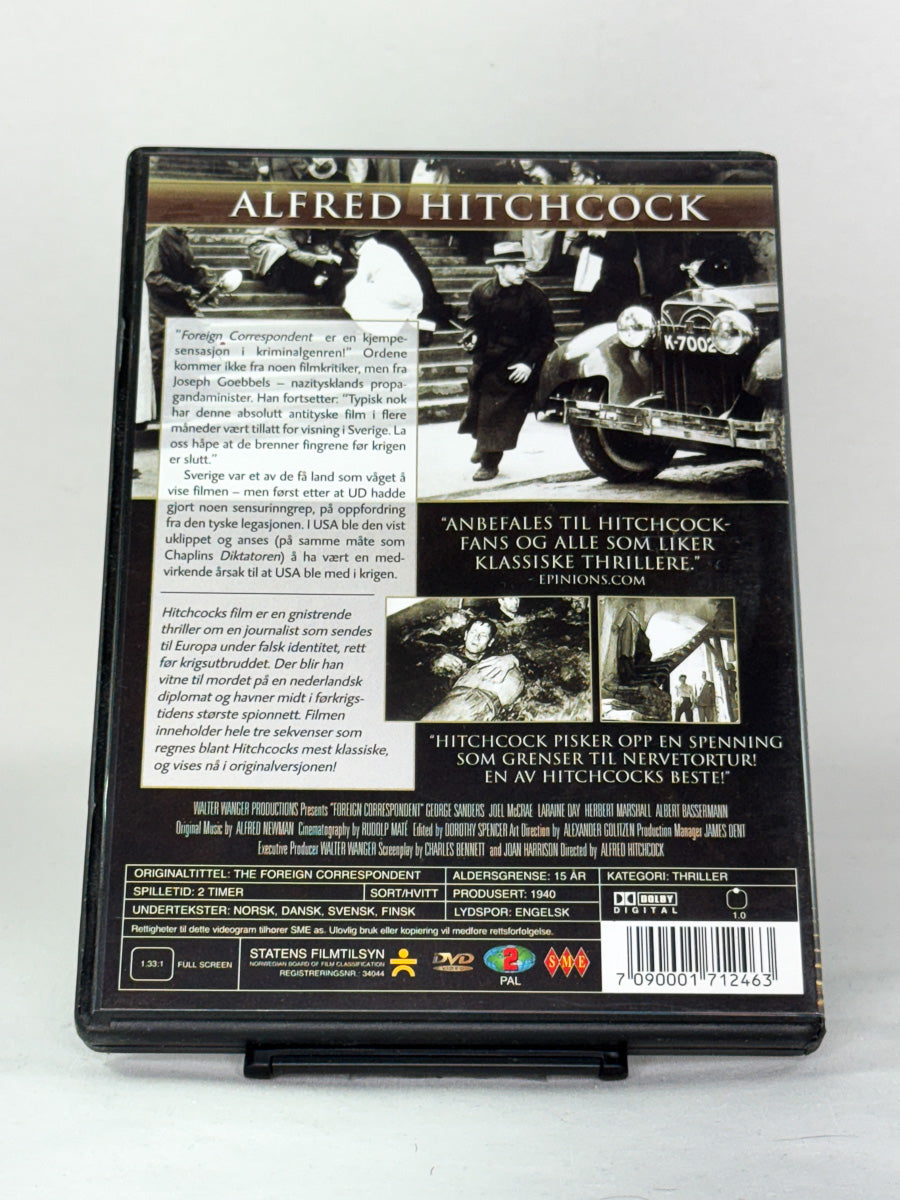 Bakside av DVD-cover til Foreign Correspondent – brukt originalfilm på DVD, kjøp klassiske filmer av Alfred Hitchcock hos Brukbar Film.