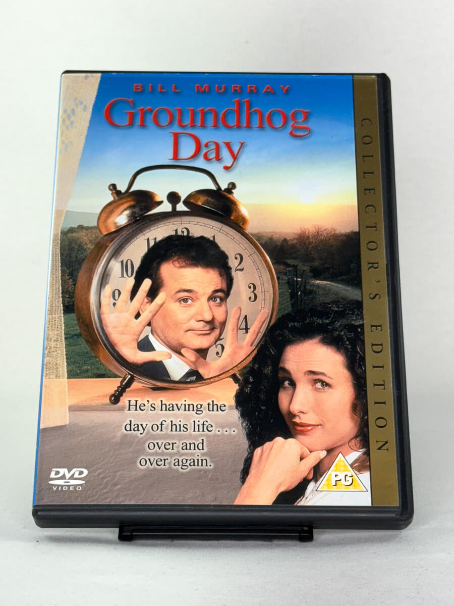 DVD-forside til filmen Groundhog Day
Originalt cover brukt for produktbilde i nettbutikken Brukbar Film