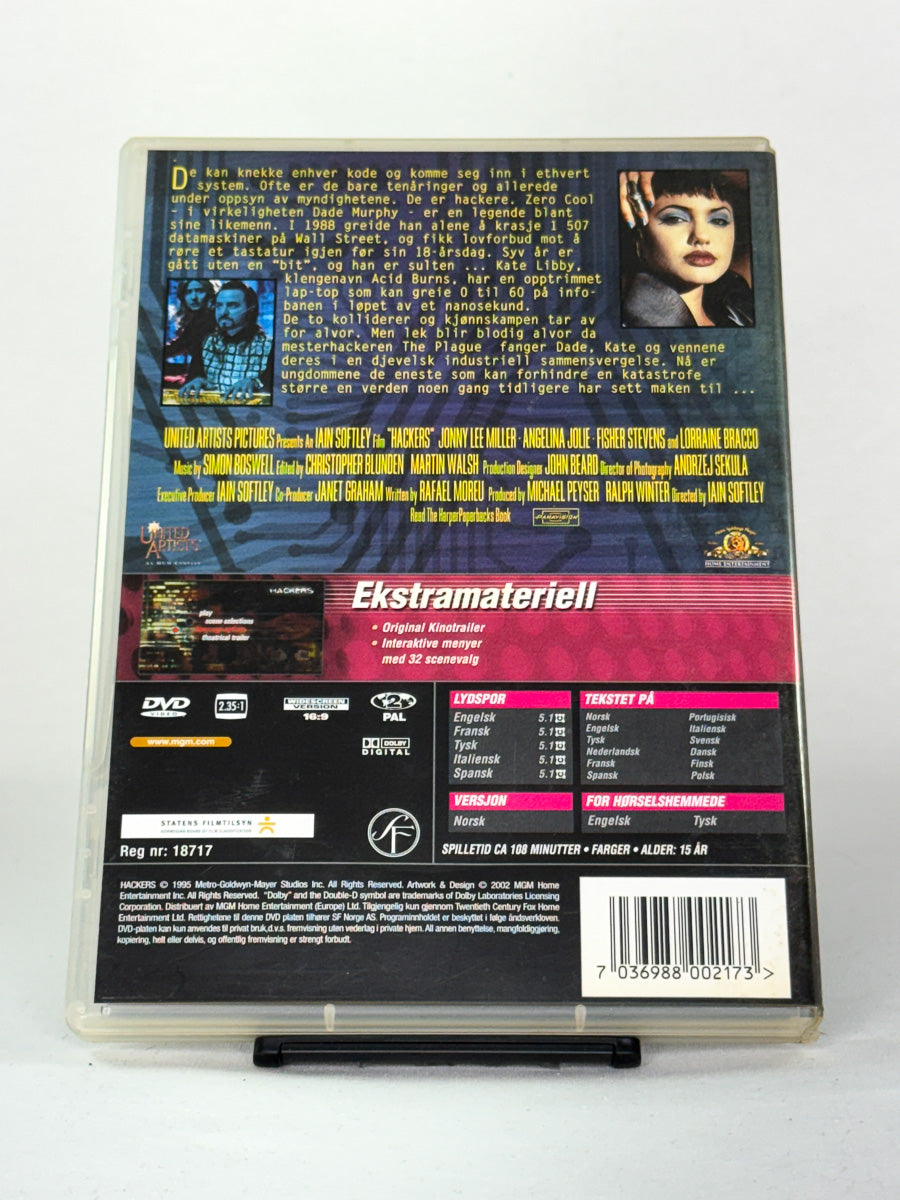 DVD-bakside til filmen Hackers Norsk omslag
Baksiden viser info, spesifikasjoner og eventuell ekstratekst – produktbilde fra nettbutikken Brukbar Film