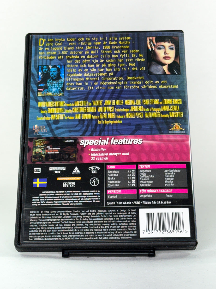 DVD-bakside til filmen Hackers Svensk omslag
Baksiden viser info, spesifikasjoner og eventuell ekstratekst – produktbilde fra nettbutikken Brukbar Film