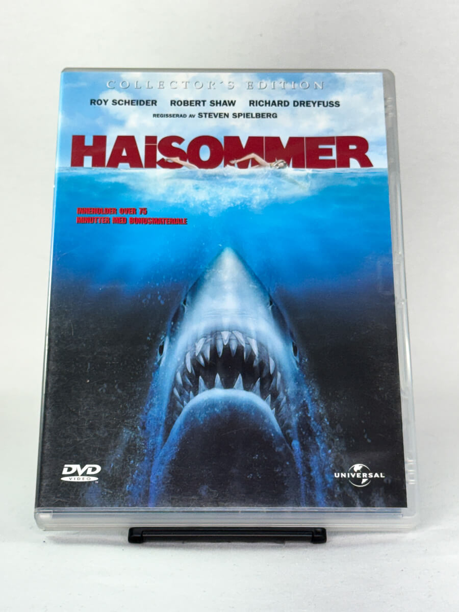 DVD-cover-forside til filmen Haisommer (Jaws) – Brukt DVD fra nettbutikken Brukbar Film