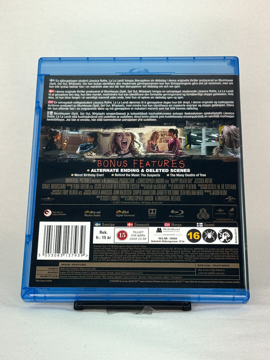 Bakside av Blu-ray-cover til Happy Death Day – spennende og humoristisk slasherfilm fra produsenten av Get Out og The Purge, brukt Blu-ray hos Brukbar Film.