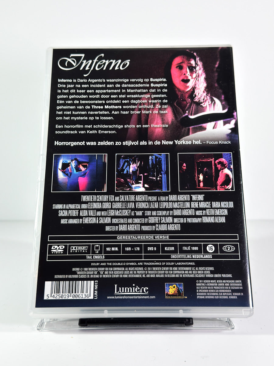 Bakside av cover til Inferno på DVD