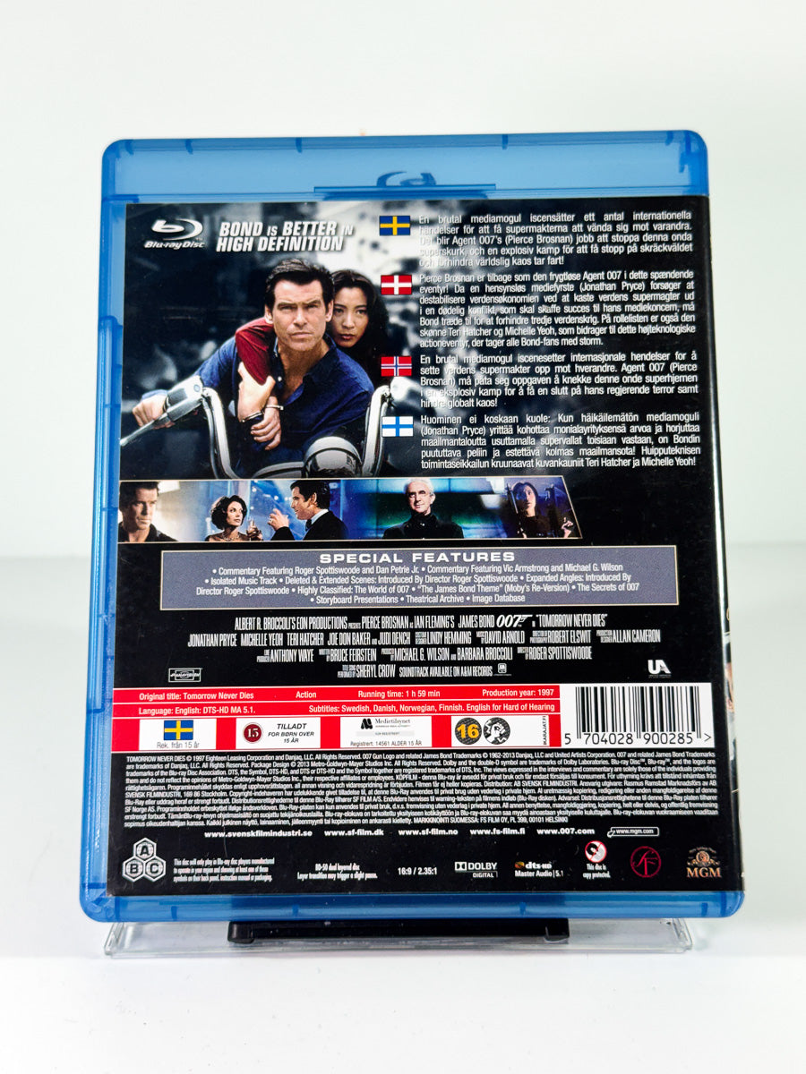 Bakside av cover til James Bond: Tomorrow Never Dies, bruktfilm på Blu-ray hos Brukbar Film