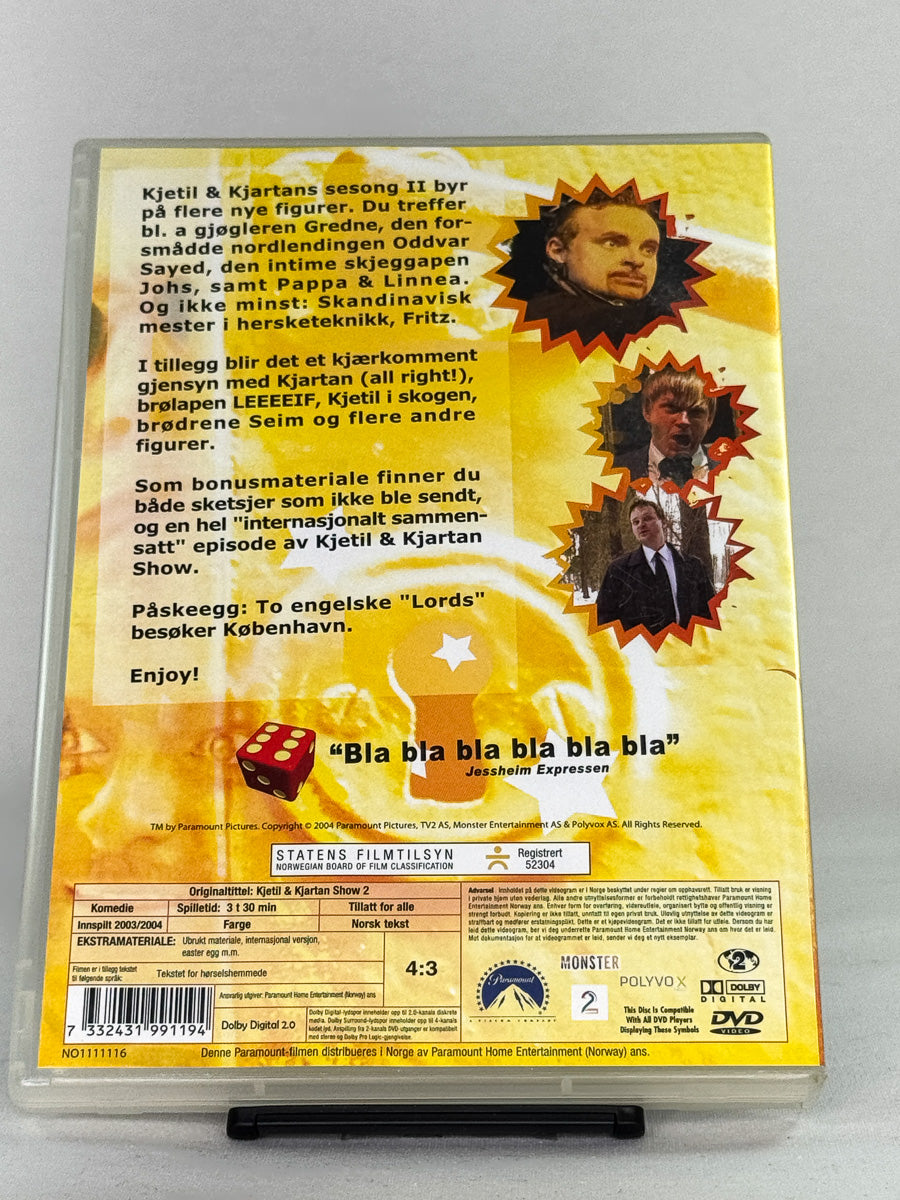 DVD-bakside til filmen Kjetil & Kjartan Show II
Baksiden viser info, spesifikasjoner og eventuell ekstratekst – produktbilde fra nettbutikken Brukbar Film