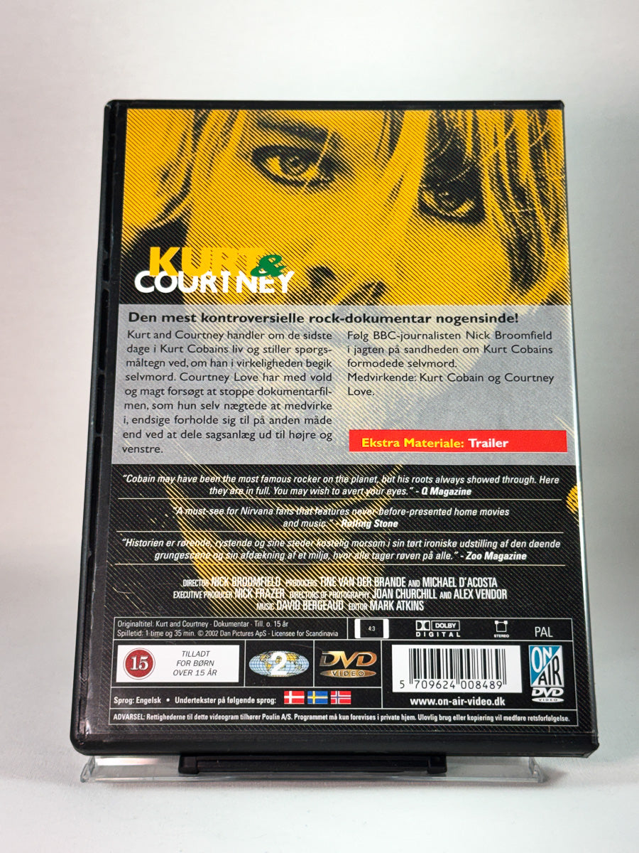 Bakside av cover til Kurt & Courtney, bruktfilm hos nettbutikken Brukbar Film