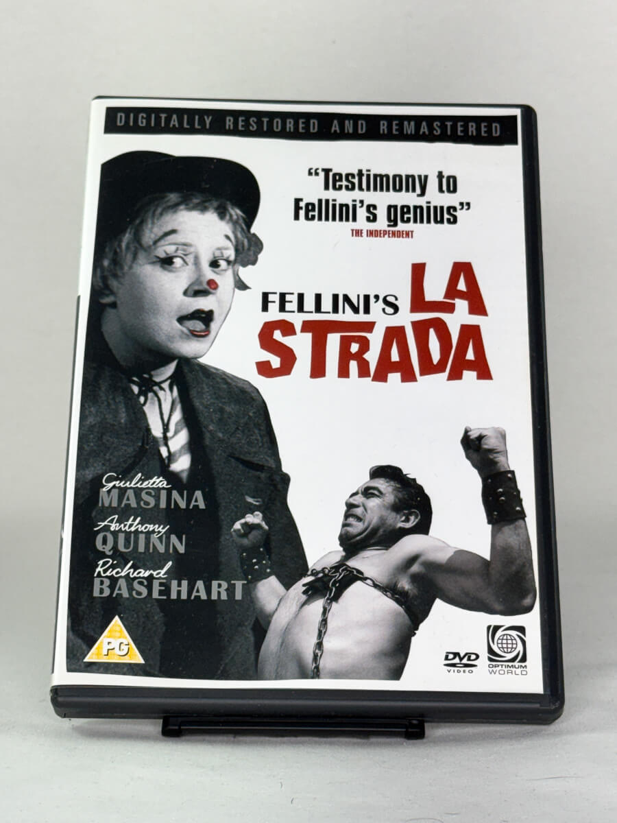 DVD-forside til filmen La Strada
Originalt cover brukt for produktbilde i nettbutikken Brukbar Film