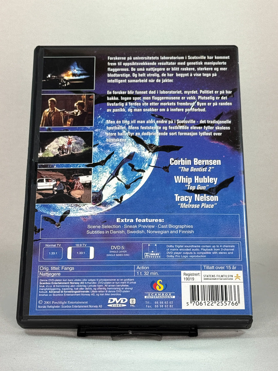 Bakside av DVD-cover for filmen Nattjegere – brukt originalfilm på DVD, tilgjengelig i nettbutikken Brukbar Film
