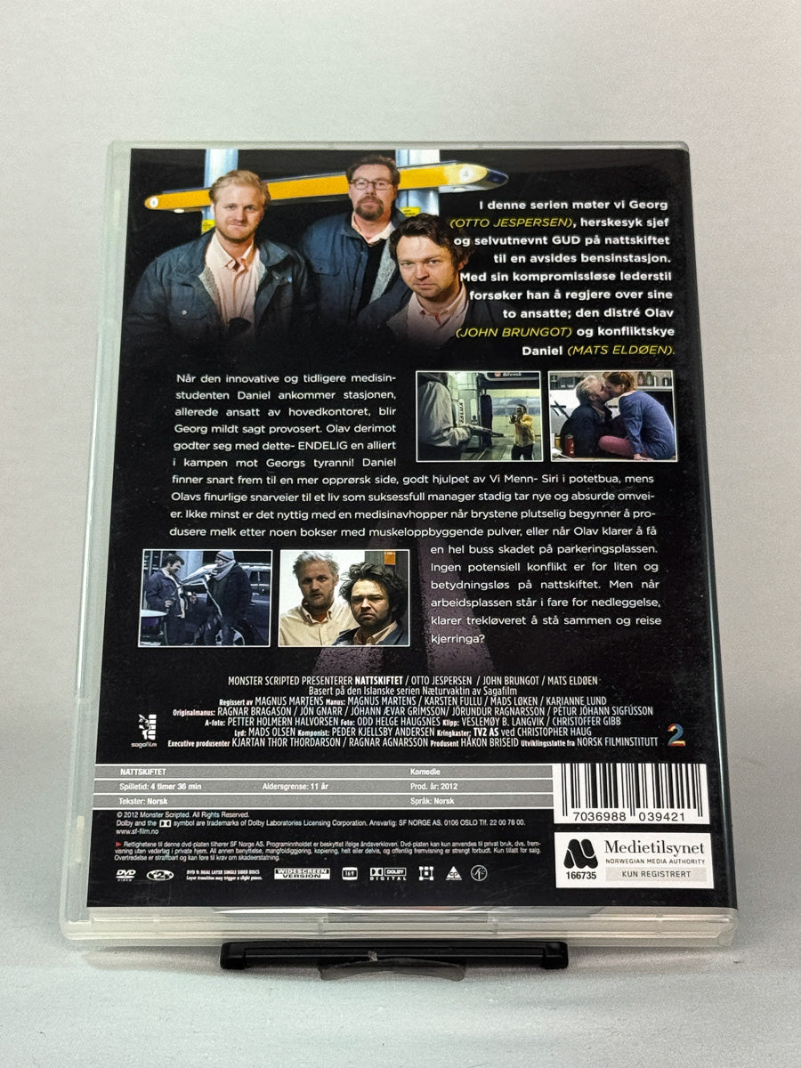 DVD-cover-bakside til serien Nattskiftet – Brukt DVD fra nettbutikken Brukbar Film