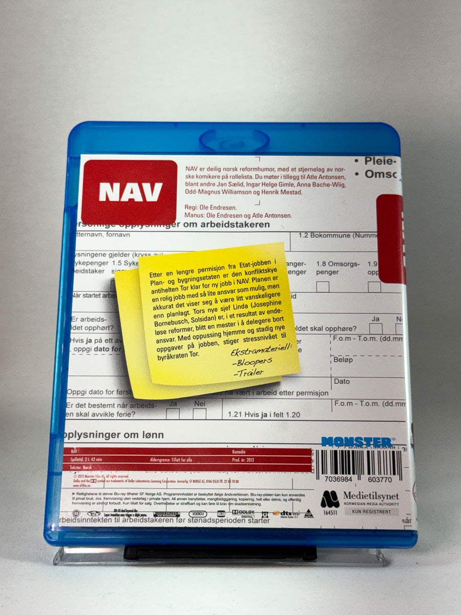 Bakside av Blu-ray-cover til Nav – norsk humorfilm med Atle Antonsen, bilde av originalutgivelsen hos Brukbar Film