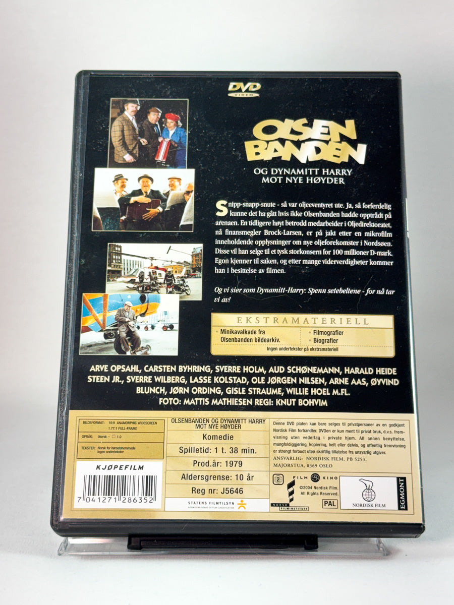 Bakside av DVD-cover til Olsenbanden og Dynamitt-Harry mot nye høyder med info om handling og medvirkende hos Brukbar Film