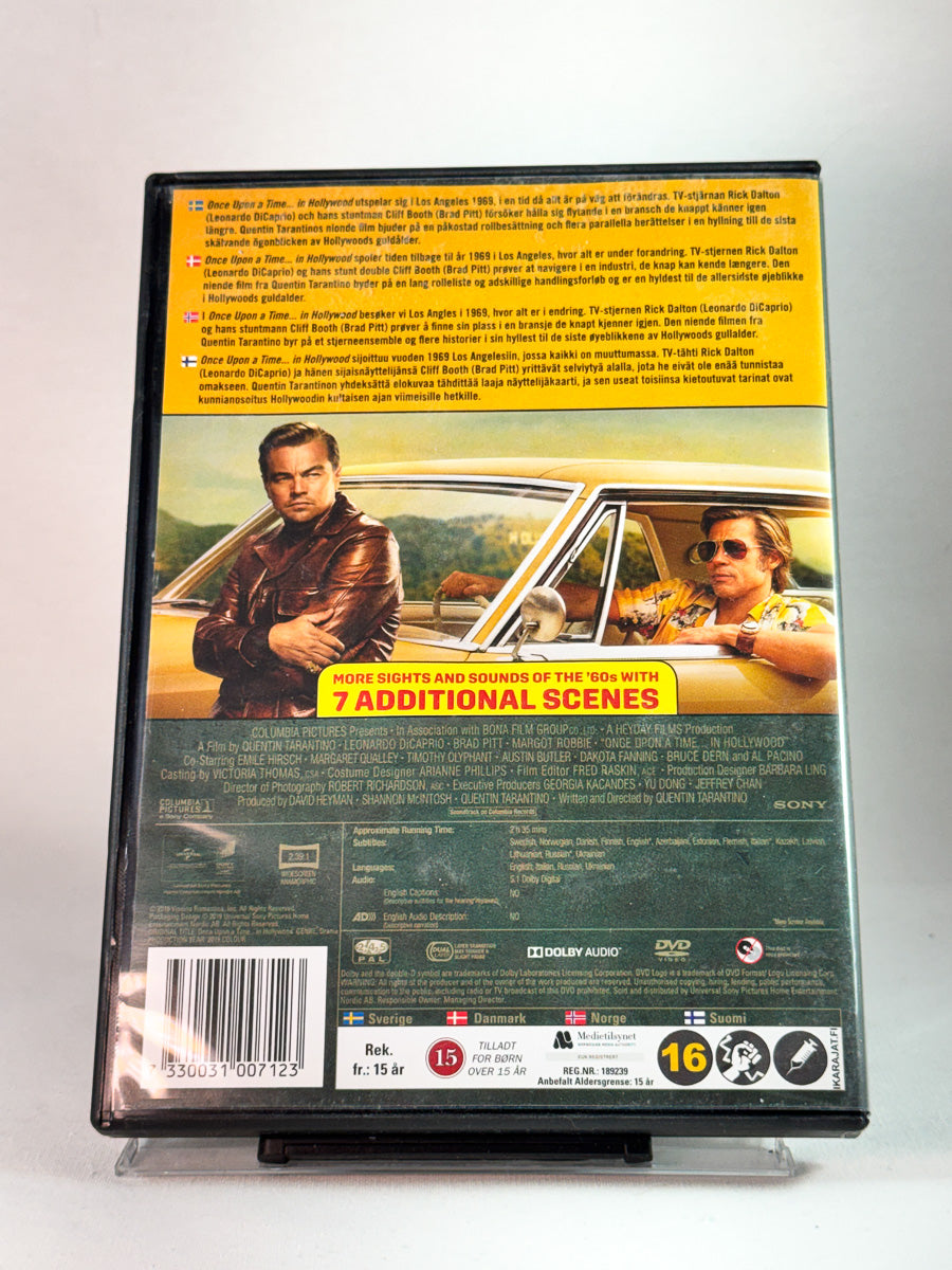 Bakside av cover til Once Upon a Time in Hollywood, bruktfilm hos nettbutikken Brukbar Film