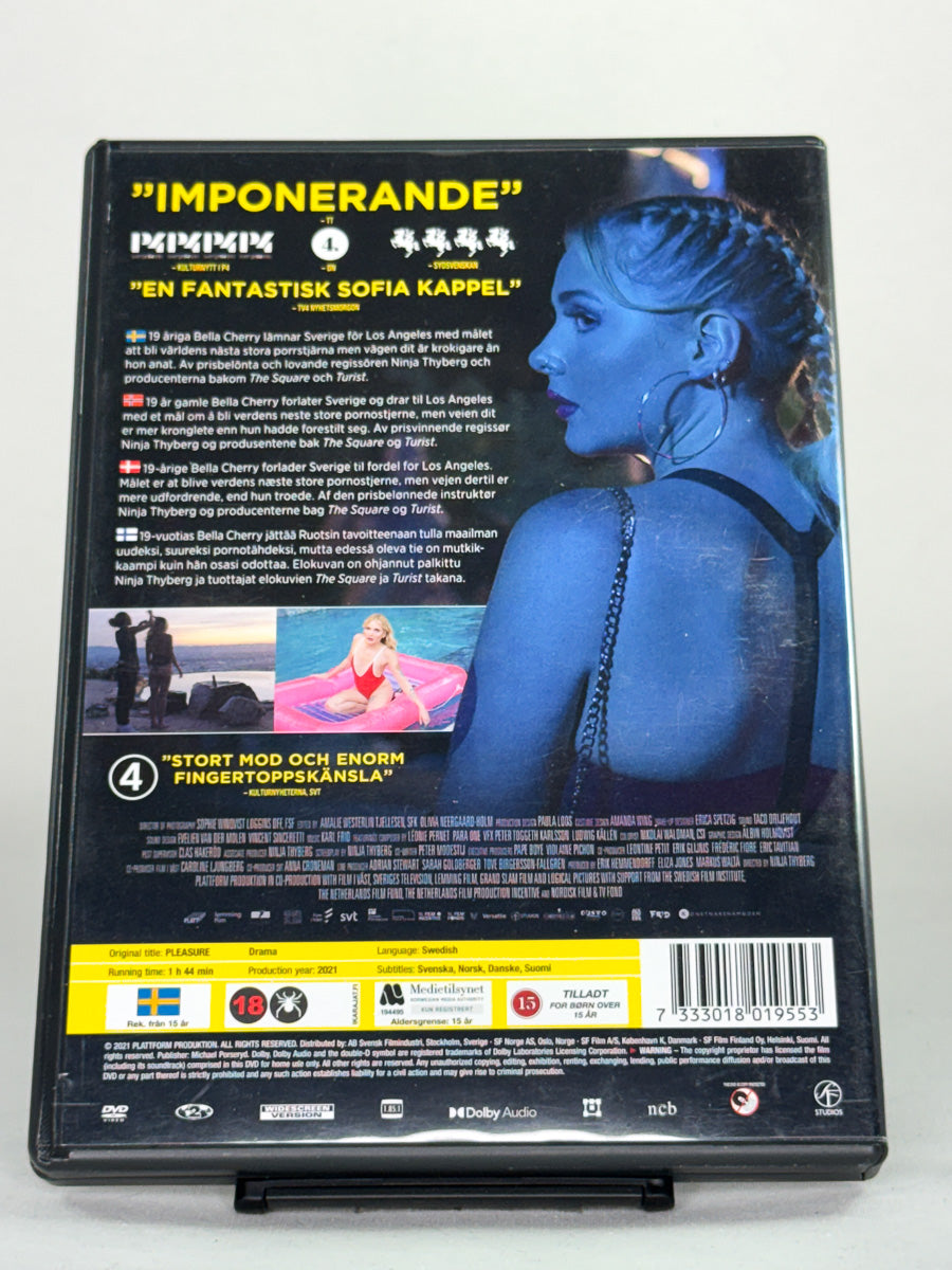 Bakside av brukt DVD Pleasure – kritikerrost svensk film om voksenfilmbransjen, komplett cover fra Brukbar Film