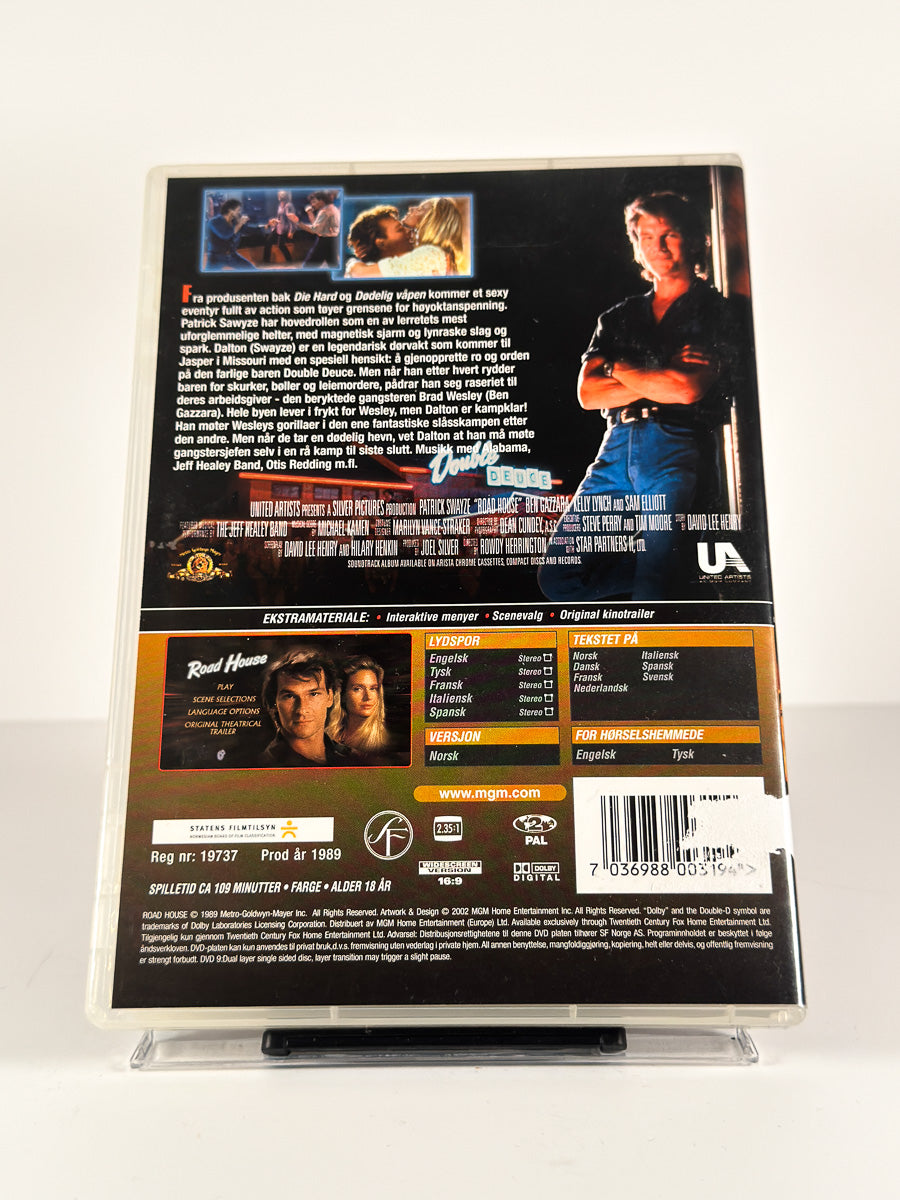 Bakside av cover til Road House på DVD