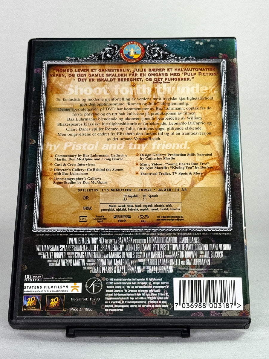 DVD-bakside til filmen Romeo og Julie
Baksiden viser info, spesifikasjoner og eventuell ekstratekst – produktbilde fra nettbutikken Brukbar Film
