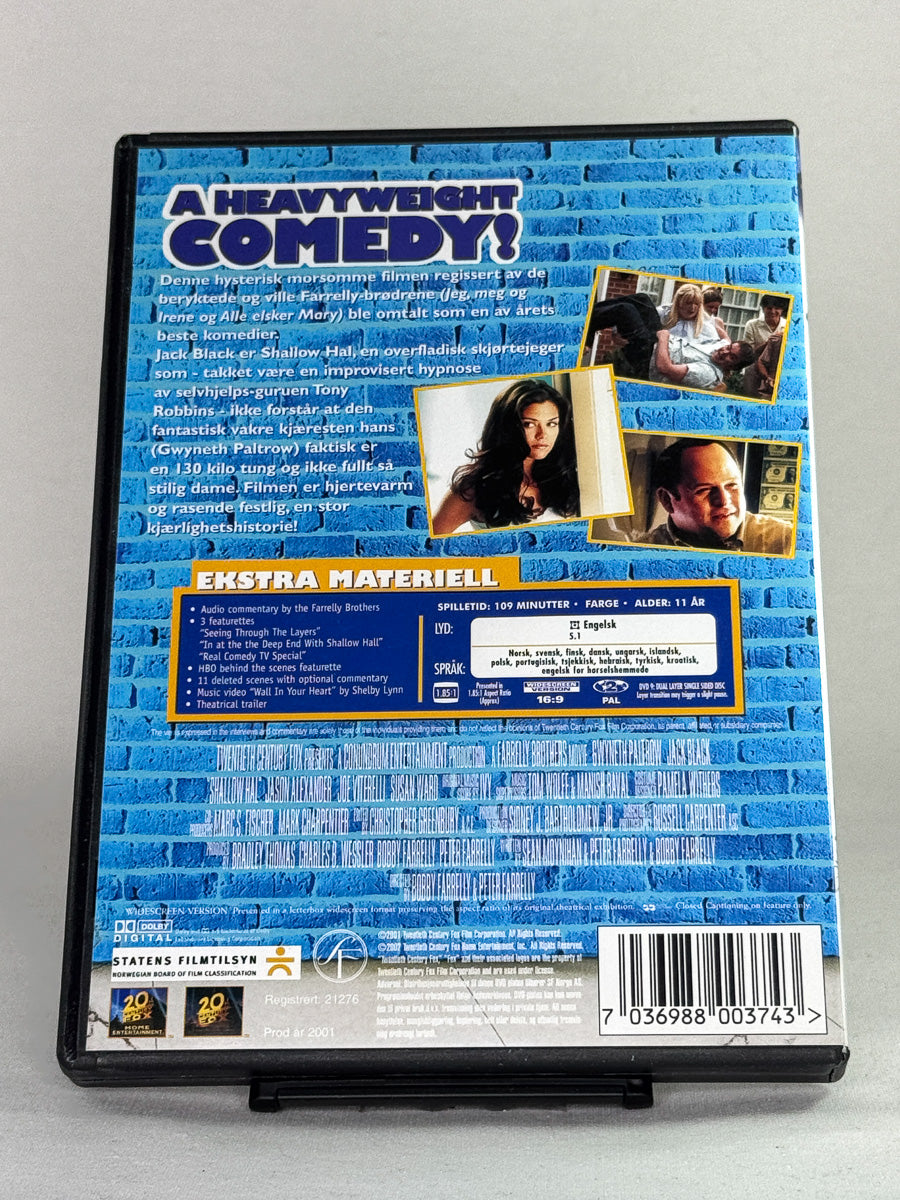 Bakside av DVD-cover for filmen Shallow Hal – brukt originalfilm på DVD, tilgjengelig hos Brukbar Film, din butikk for brukte DVD- og Blu-ray-filmer