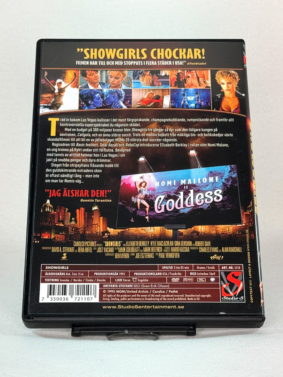 Bakside av DVD-cover for Showgirls – usensurert utgave av Paul Verhoevens beryktede Las Vegas-drama, med Elizabeth Berkley og Kyle MacLachlan, brukt film hos Brukbar Film.