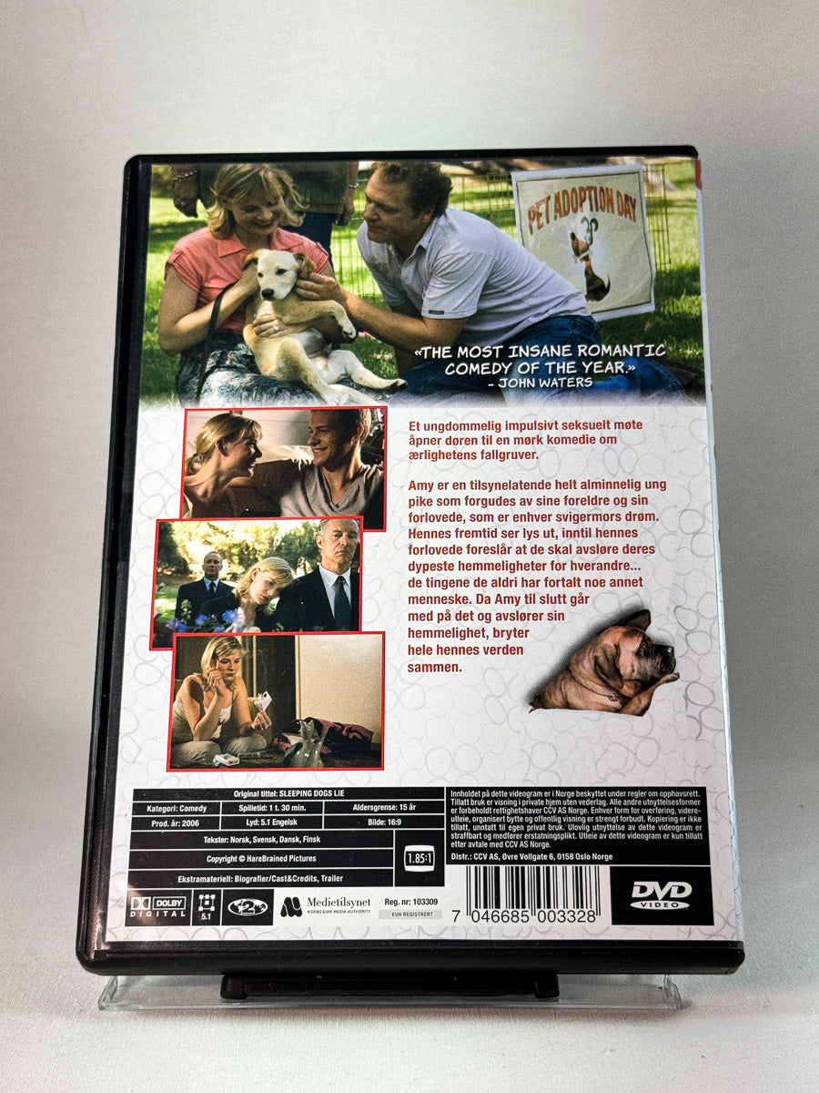 Bakside av cover til Sleeping Dogs Lie, bruktfilm på DVD hos Brukbar Film