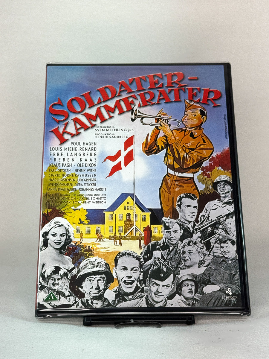 Forside av DVD-cover til Soldaterkammerater – den første filmen i den populære danske filmserien, del av Den komplette samling fra Brukbar Film.