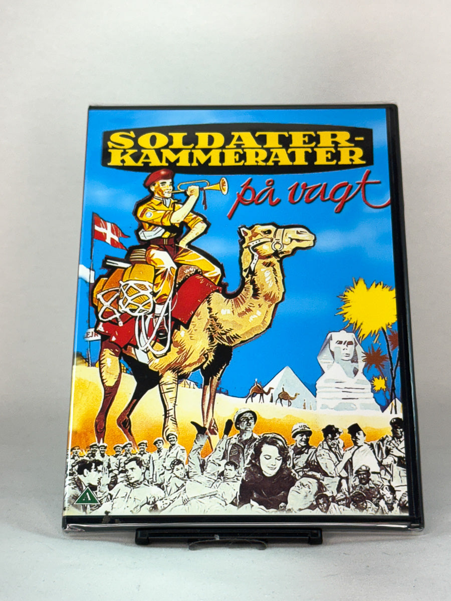 Forside av DVD-cover til Soldaterkammerater paa vagt – dansk komedie med militær humor, del av Soldaterkammerater – Den komplette samling hos Brukbar Film.