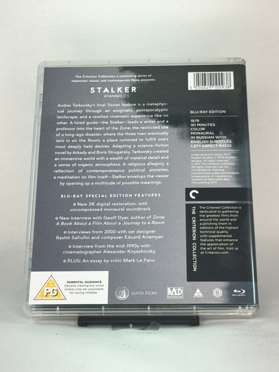 Bakside av Blu-ray-cover til Stalker – poetisk og filosofisk mesterverk fra 1979, restaurert brukt Blu-ray hos Brukbar Film.