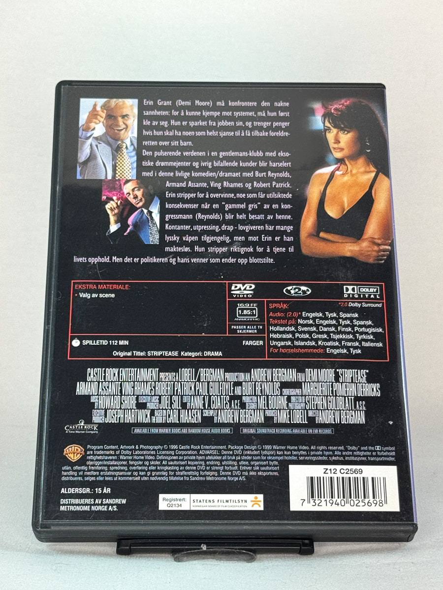 Bakside av DVD-cover til Striptease – detaljer om filmen der Demi Moore leverer en ikonisk rolleprestasjon, original brukt DVD hos Brukbar Film.