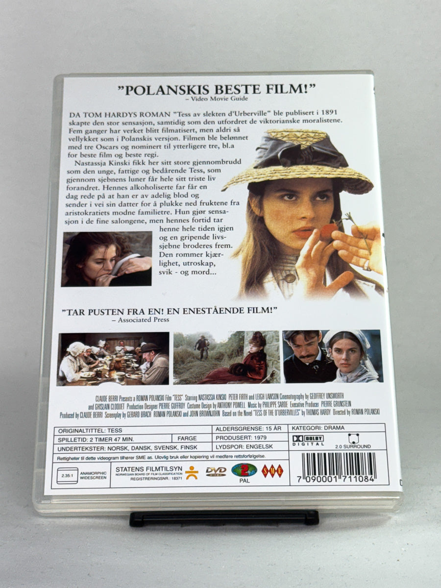 Bakside av DVD-cover for filmen Tess – brukt originalfilm på DVD, tilgjengelig hos Brukbar Film med et bredt utvalg av klassiske filmer og serier.