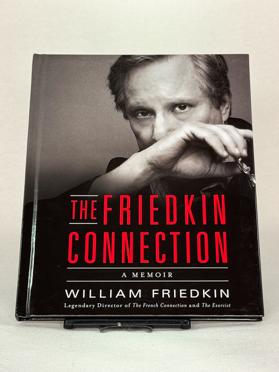 Bakside av boken The Friedkin Connection – memoarer av William Friedkin, del av The Exorcist 40-års samlerutgave hos Brukbar Film