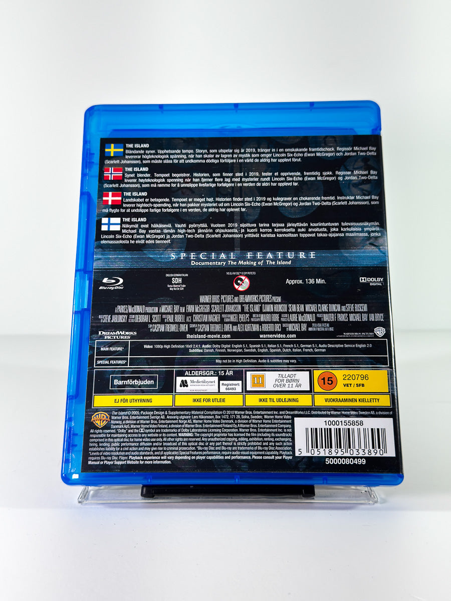 Bakside av cover til The Island på Blu-ray