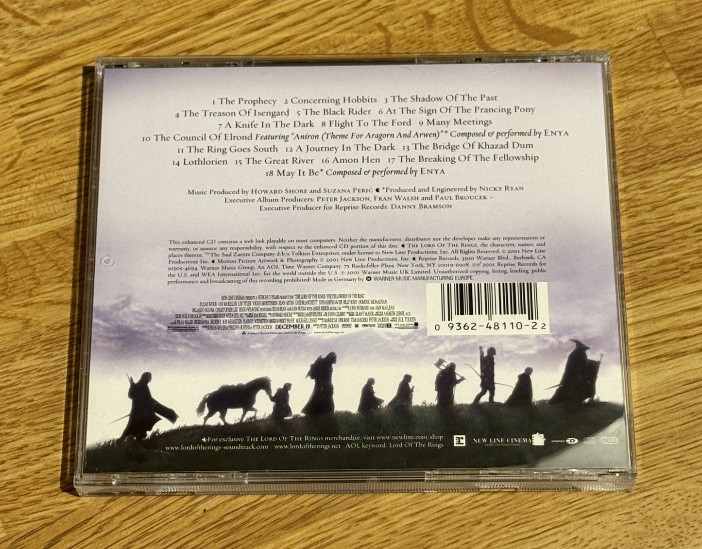 Bakside av cover til The Lord of the Rings The Fellowship of the Ring, soundtrack fra filmen