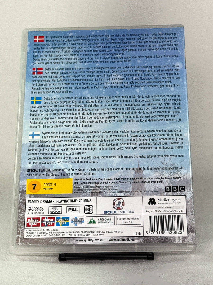 Bakside av DVD-cover til The Snow Queen med rolleinfo og handling; brukt DVD hos Brukbar Film.