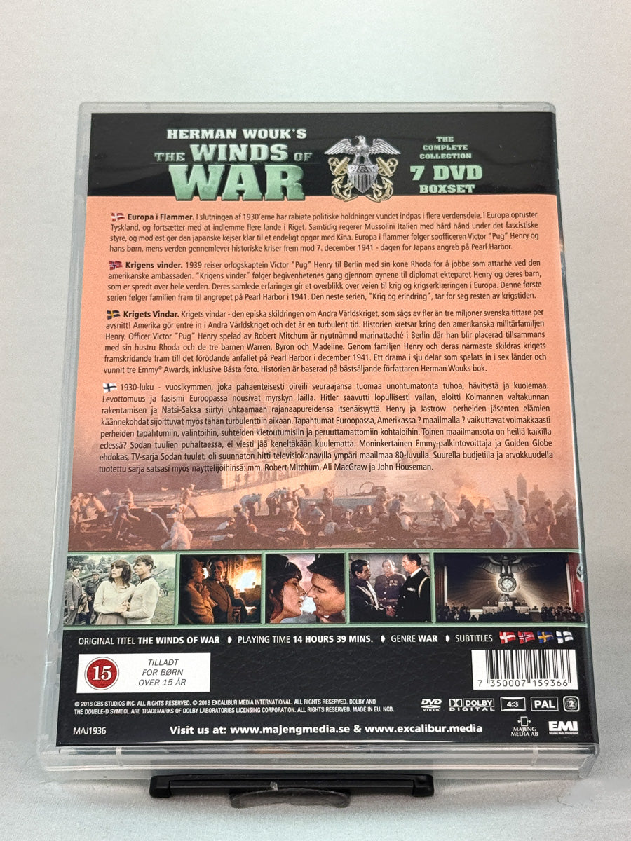 Bakside av DVD-cover til The Winds of War: The Complete Collection – episk TV-serie fra 1983 om andre verdenskrig, syv DVD-er med historisk drama og stjernespekket rolleliste, brukt DVD hos Brukbar Film.