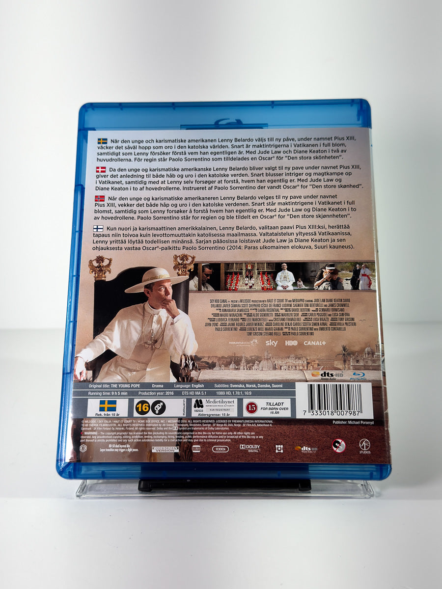 Bakside av cover til The Young Pope på Blu-ray