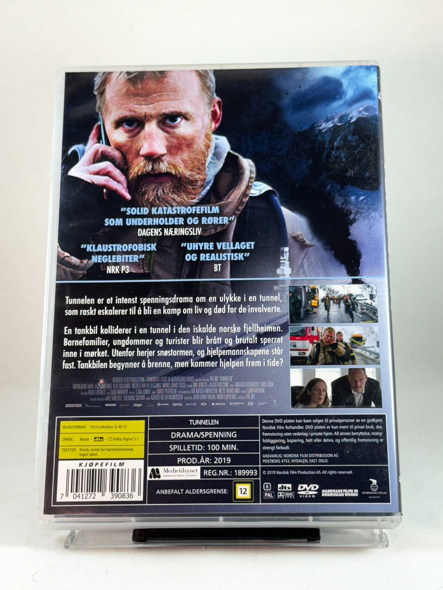 Bakside av DVD-cover til Tunnelen – spenningsfilm fra regissør Pål Øie om mot og overlevelse under ekstreme forhold, brukt DVD-utgave hos Brukbar Film.