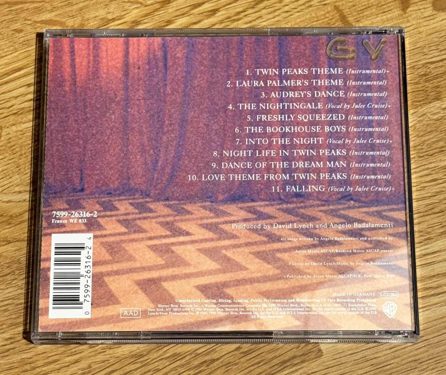 Bakside av cover til Twin Peaks, soundtrack fra serien